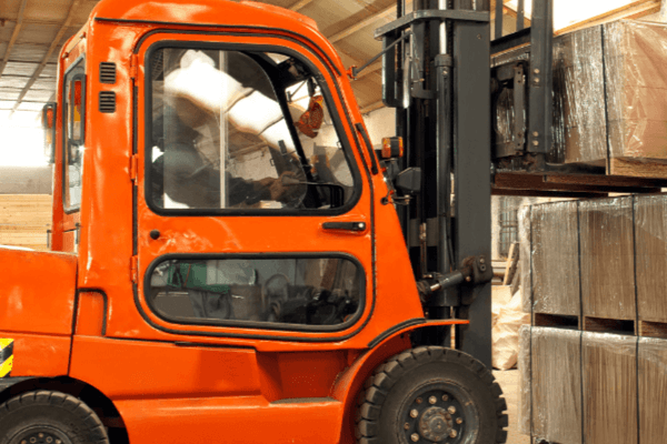 When to Choose New vs. Used Forklift