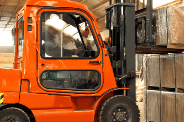 When to Choose New vs. Used Forklift