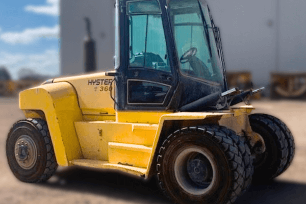 Why Heavy Lifting Requires Specialized Forklifts