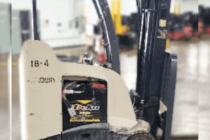 How Used Forklifts With Certain Mast Types (TT, FFL, FFT) Change Picking Strategy in Narrow Aisles