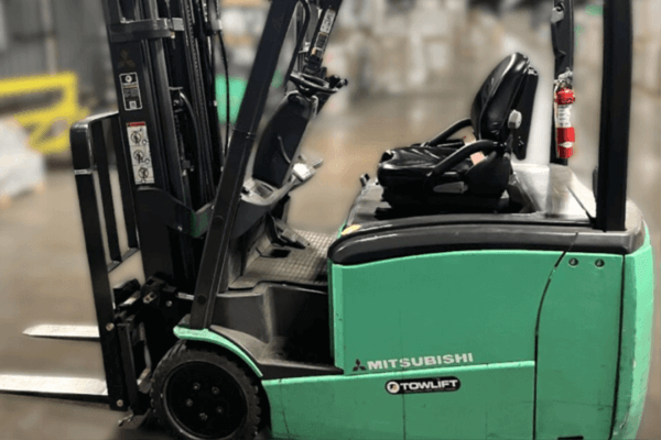 Used 3-wheel electric forklifts