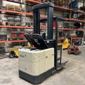 2002 Crown SP3010-Norrow Aisle Order Picker