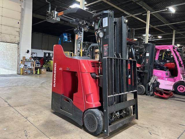2013 Raymond 425-C35TT-Narrow Aisle Stand Up