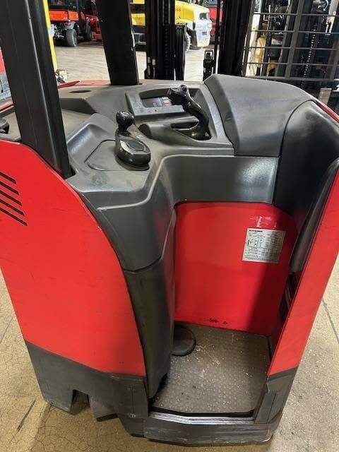 2015 Raymond 425C40TT-Narrow Aisle Stand Up - Image 3
