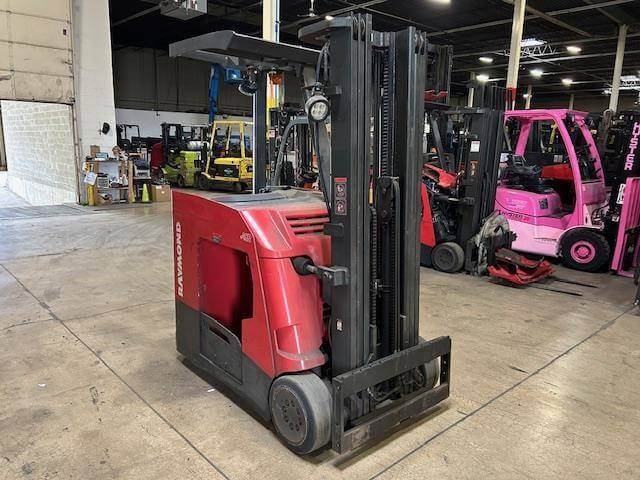 2015 Raymond 425C40TT-Narrow Aisle Stand Up - Image 5