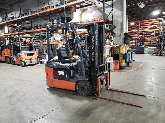 2019 Toyota 8FBE18U - 3 Wheel Electric Forklift - Image 3