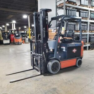 2020 Toyota 8FBCU32 - 4 Wheel Electric Sit-Down Forklift