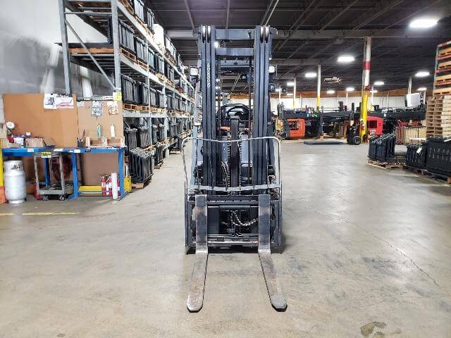 2020 Toyota 8FBCU32 - 4 Wheel Electric Sit-Down Forklift - Image 2
