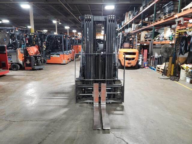 2020 Toyota 8FBCU32 - 4 Wheel Electric Sit-Down Forklift - Image 4