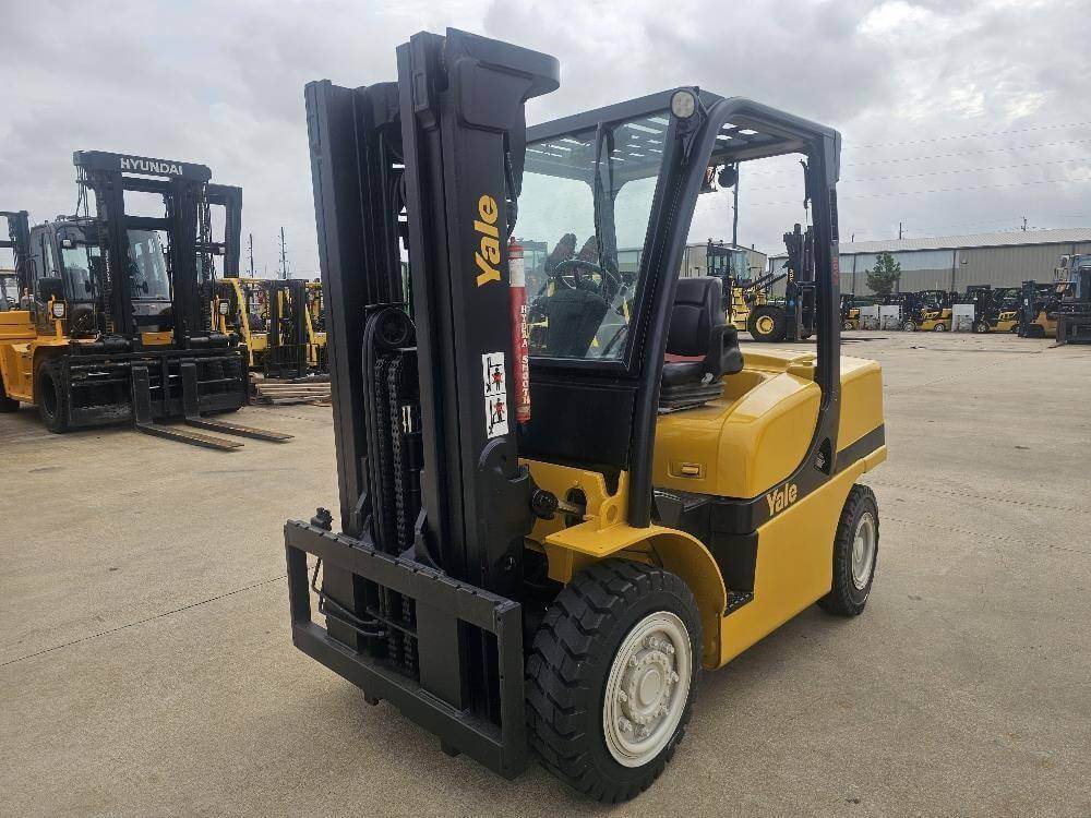 2018 Yale GDP080VX-Pneumatic Diesel