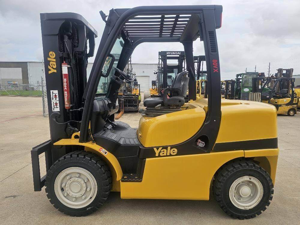 2018 Yale GDP080VX-Pneumatic Diesel - Image 4