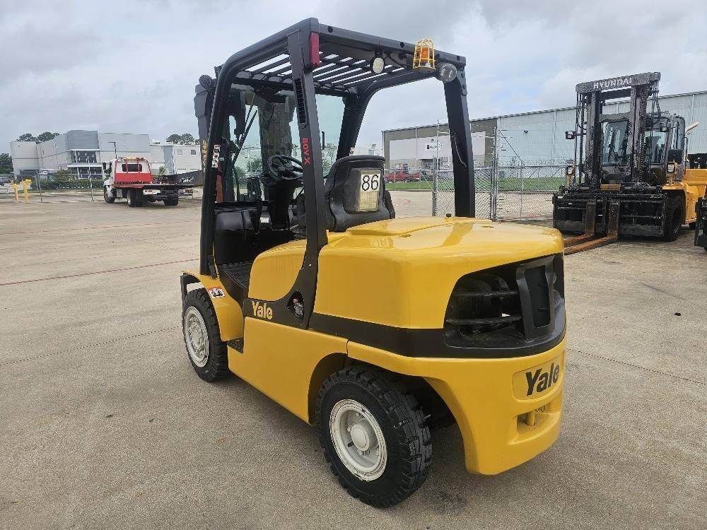 2018 Yale GDP080VX-Pneumatic Diesel - Image 5