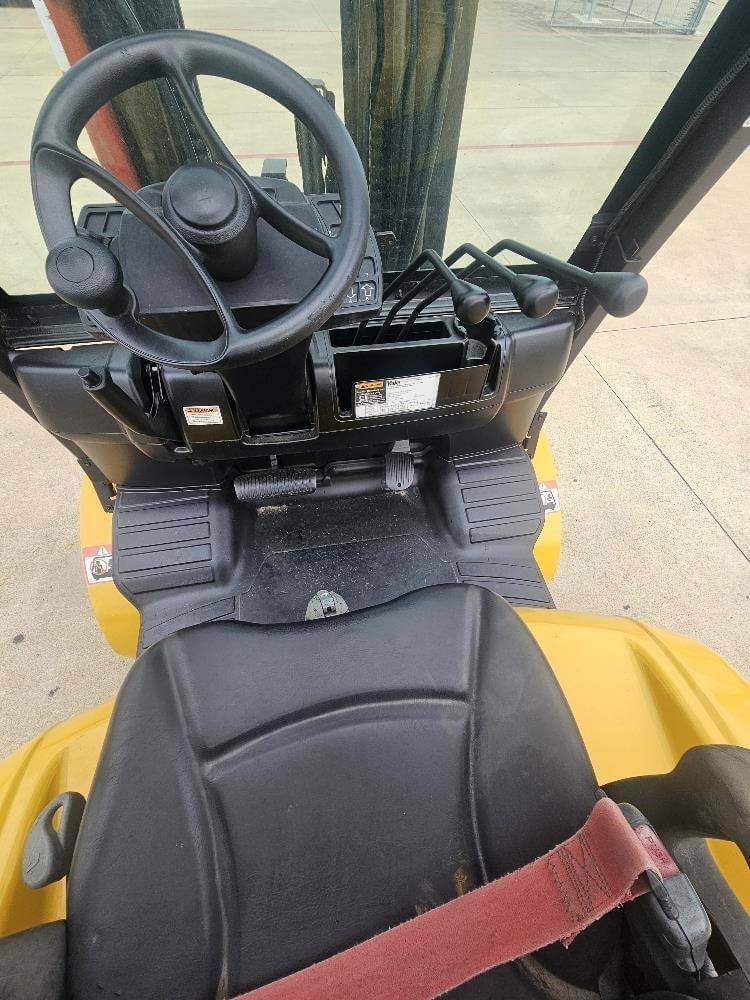 2018 Yale GDP080VX-Pneumatic Diesel - Image 10