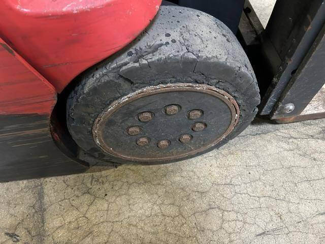 2019 Raymond 415C35TT-Narrow Aisle Stand Up - Image 6