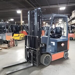 2020 Toyota 8FBCU32 - 4 Wheel Electric Sit-Down Forklift