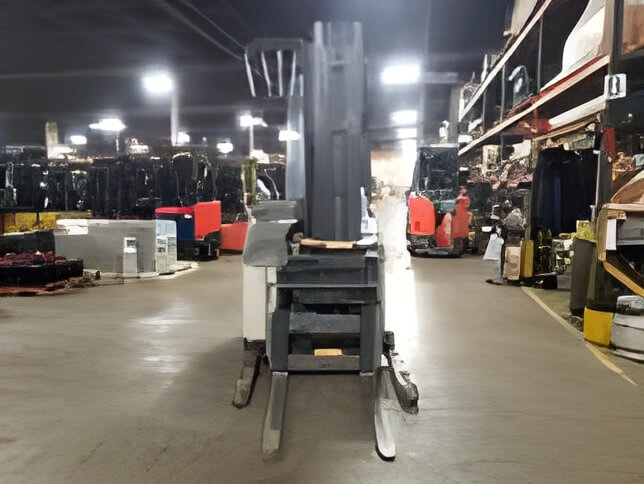 2021 Crown RMD6095S-32-Deep Reach Truck - Image 2