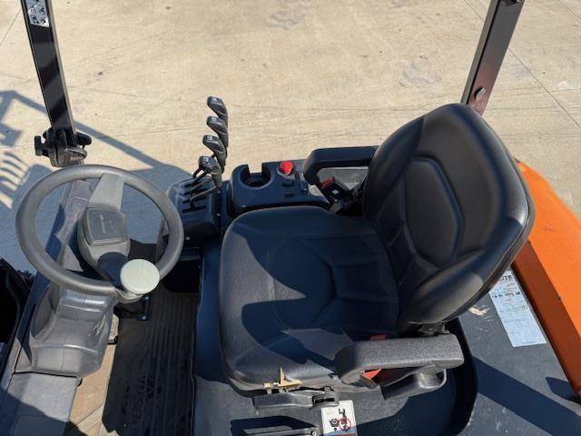 2023 Doosan BC30S-4 Wheel Electric - Image 10