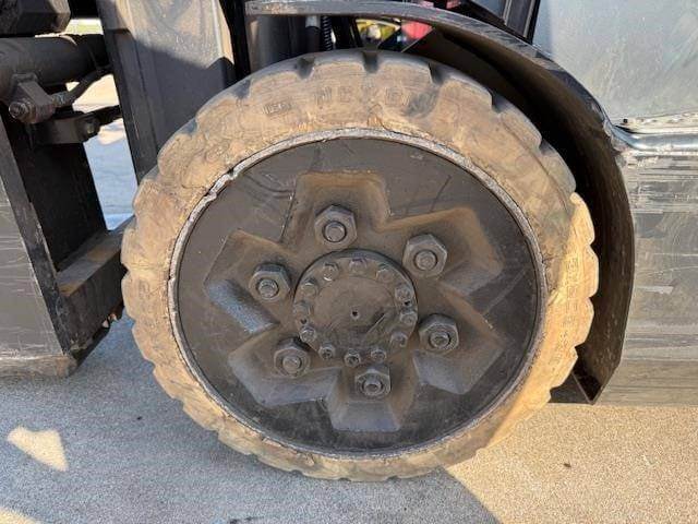 2023 Doosan BC30S-4Wheel Electric - Image 10