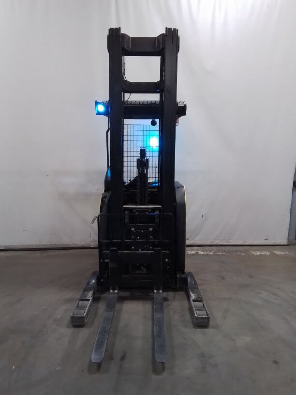 2019 Hyster N35ZRS2-Narrow Aisle Reach Truck - Image 2