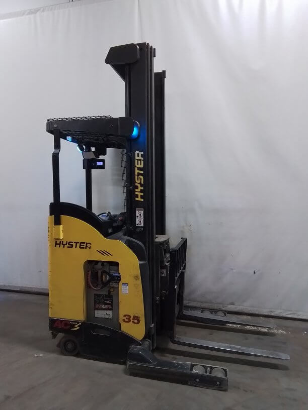 2019 Hyster N35ZRS2-Narrow Aisle Reach Truck - Image 3