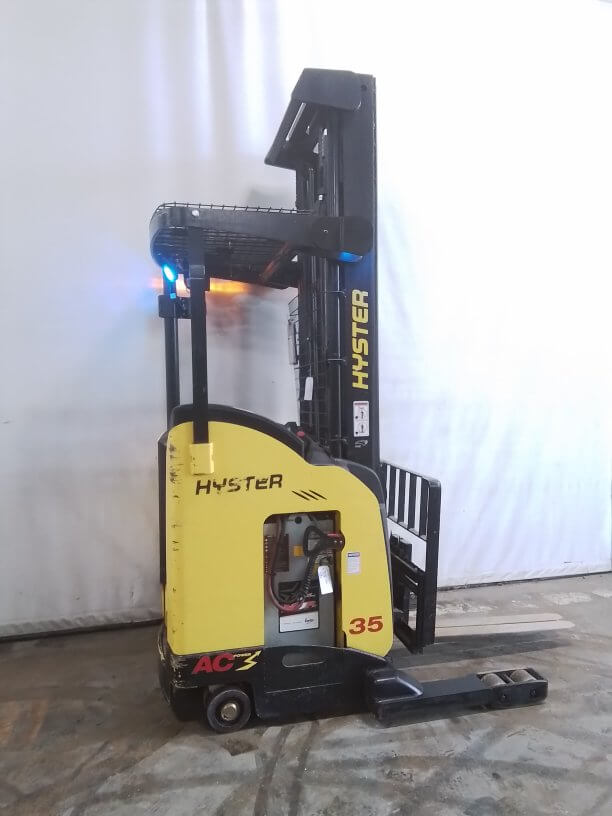 2019 Hyster N35ZRS2 - Narrow Aisle Reach Truck - Image 4