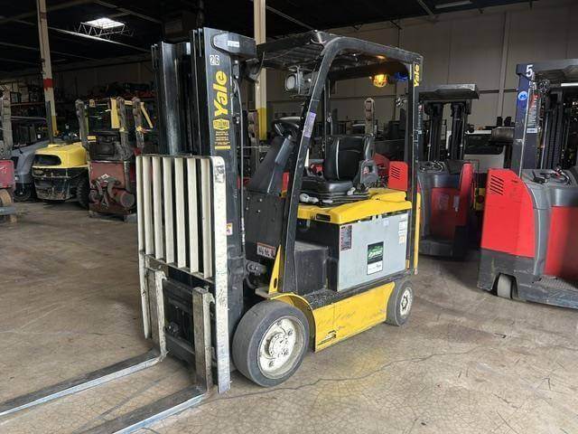 2016 Yale ERC060VG-4 Wheel Electric - Image 3
