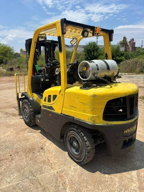2017 Hyster H80FT-Pneumatic Propane - Image 3