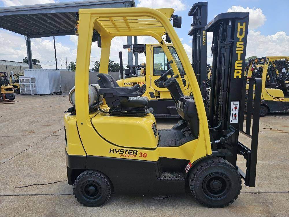 2017 Hyster H30FT-Pneumatic Propane - Image 3