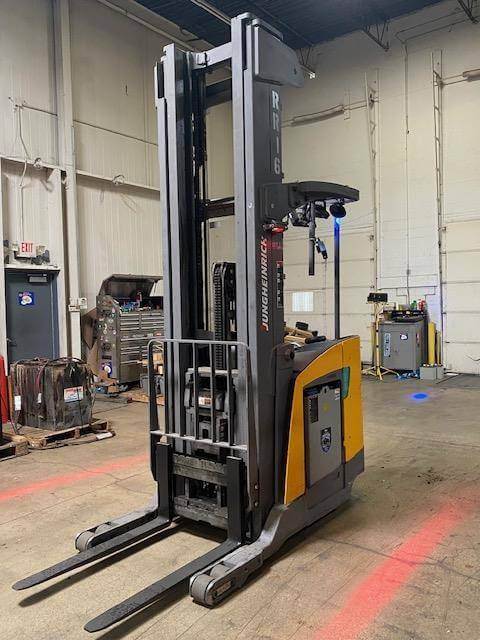 2019 Jungheinrich ETR345-Narrow Aisle Reach Truck - Image 4