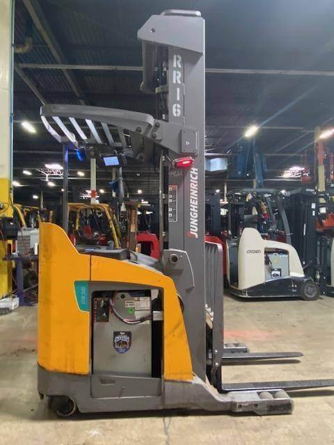 2019 Jungheinrich ETR345-Narrow Aisle Reach Truck - Image 6