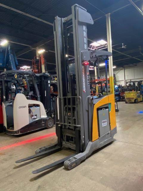 2019 Jungheinrich ETR345 - Narrow Aisle Reach Truck