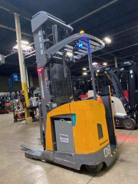 2019 Jungheinrich ETR345 - Narrow Aisle Reach Truck - Image 2