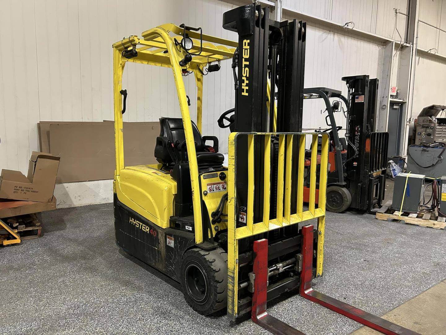 2020 Hyster J40XNT - 3 Wheel Electric