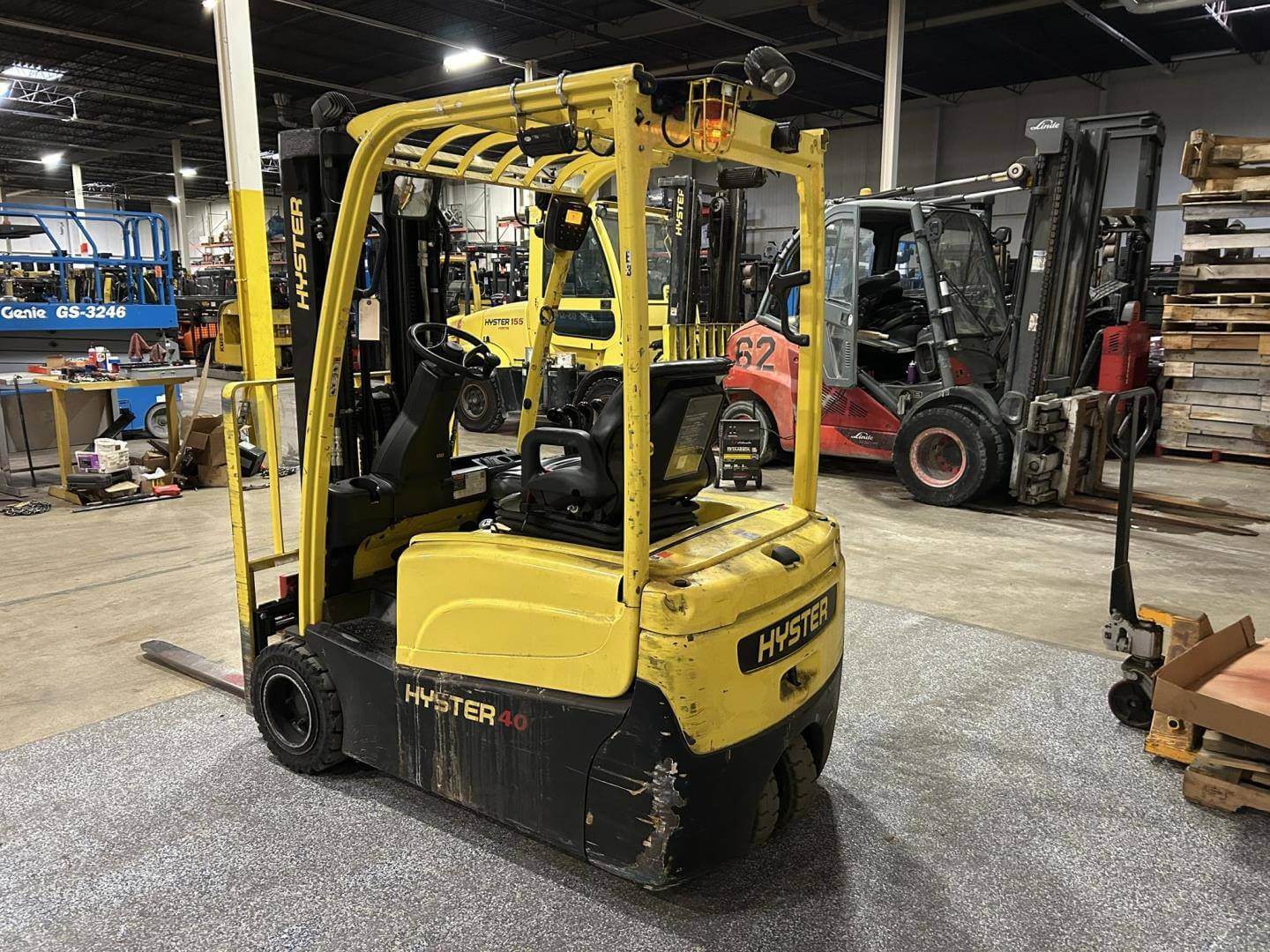 2020 Hyster J40XNT - 3 Wheel Electric - Image 2