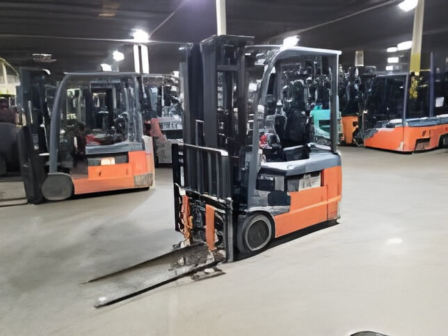 2020 Toyota 8FBE18U - 3 Wheel Electric Forklift