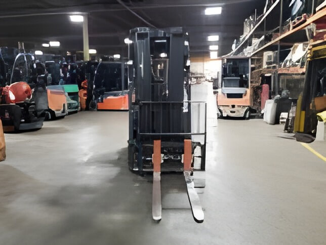 2020 Toyota 8FBE18U - 3 Wheel Electric Forklift - Image 2