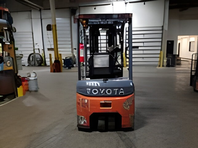 2020 Toyota 8FBE18U - 3 Wheel Electric Forklift - Image 4