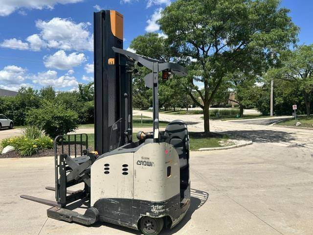 2021 Crown RM6095S-45 - Deep Reach Truck - Image 6