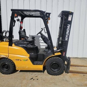 2021 Hyundai 25L-9A Pneumatic Propane
