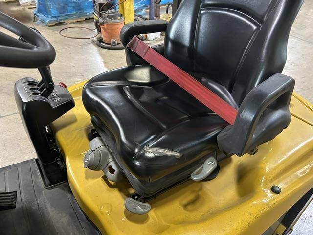 2021 Yale ERC045VGN48TE085-4-Wheel Sit-Down - Image 5