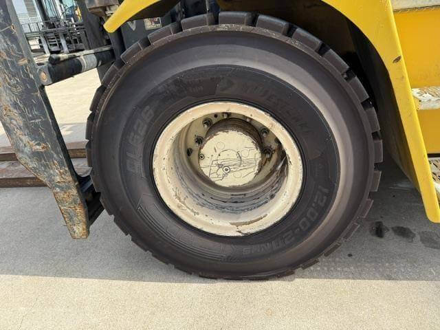 2022 Yale GDP360EF - Pneumatic Diesel - Image 6