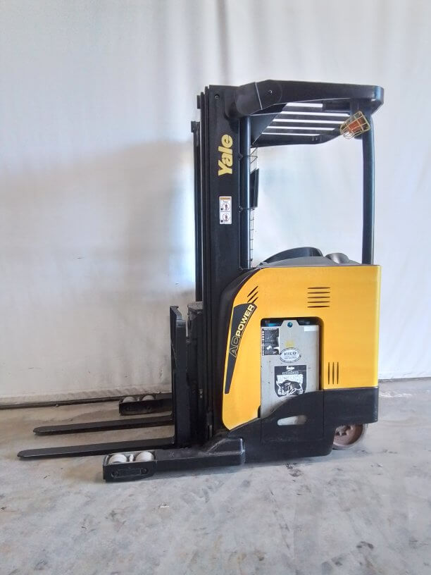 2018 Yale NR045EB-Narrow Aisle Reach Truck