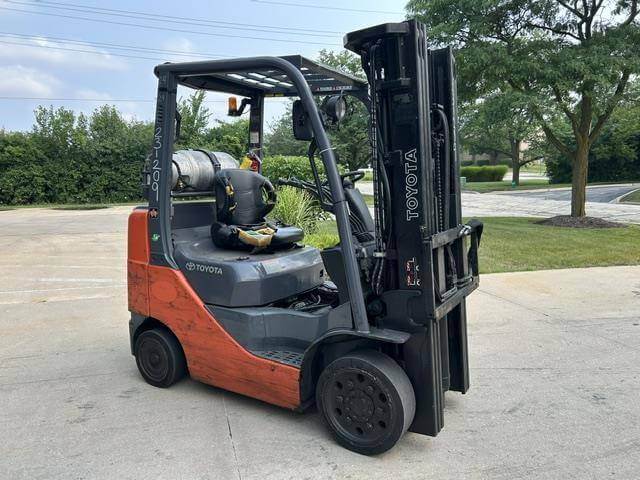 2013 Toyota 8FGCU25 - Cushion Propane Forklift - Image 4