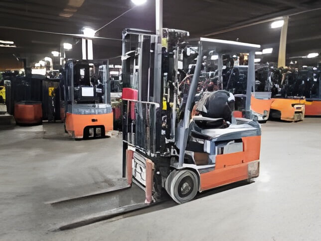 2017 Toyota 8FBE15U - 3 Wheel Electric Forklift