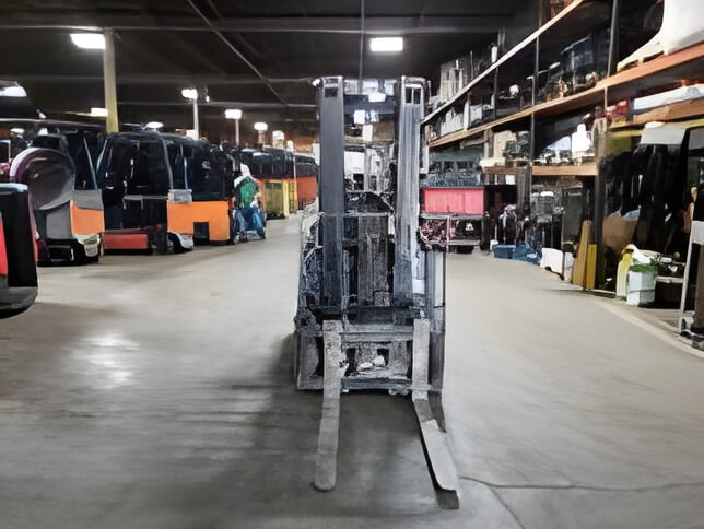 2017 Toyota 8FBE15U - 3 Wheel Electric Forklift - Image 2