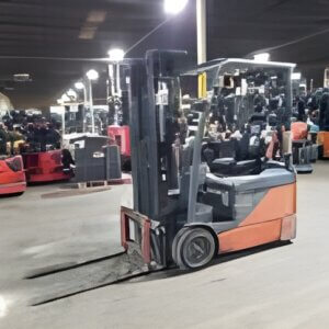 2017 Toyota 8FBE15U - 3 Wheel Electric Forklift