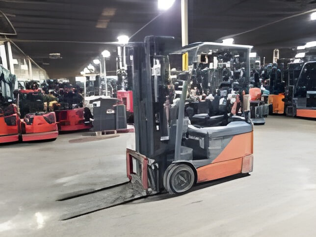 2017 Toyota 8FBE15U - 3 Wheel Electric Forklift