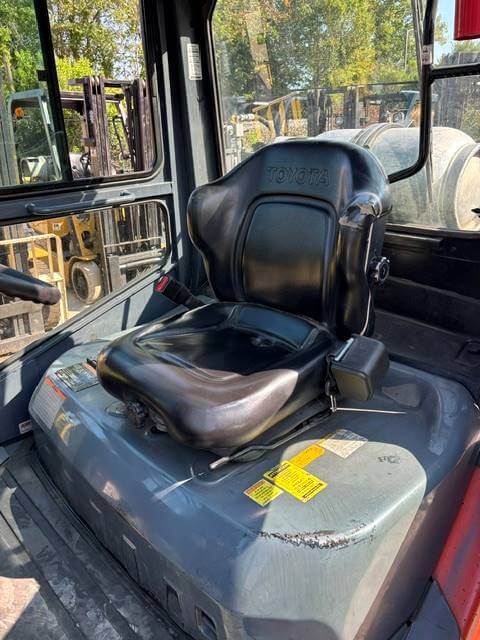 2017 Toyota 8FGU35 - Pneumatic Propane Forklift - Image 6