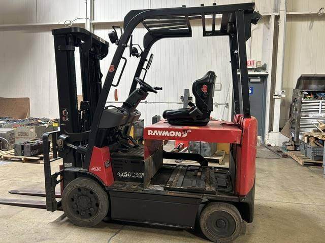 2019 Raymond 4750C50L - Cushion 4 Wheel Sit-down Forklift - Image 3