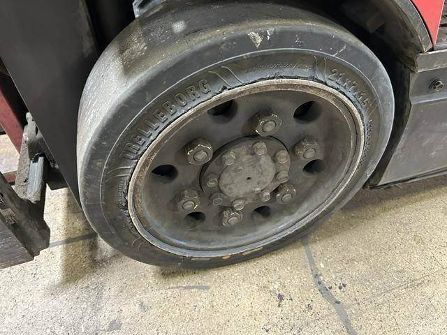 2019 Raymond 4750C50L - Cushion Propane - Image 5